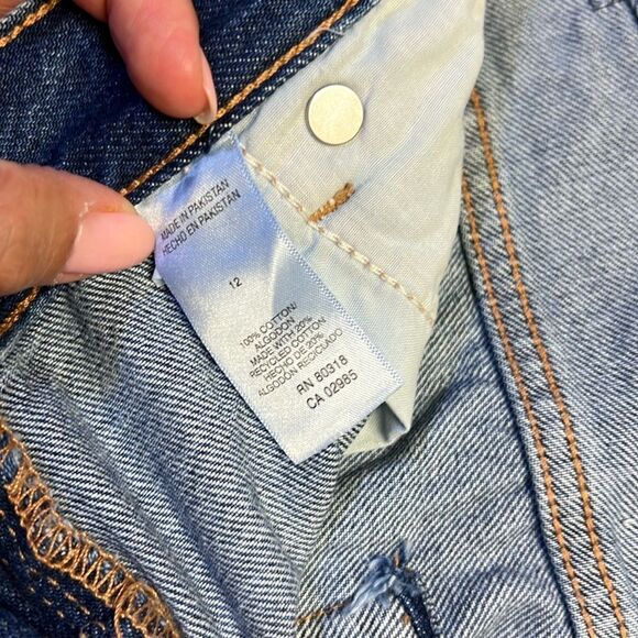 AERO - High Rise Baggy 90’s Jean - Picture 5 of 6